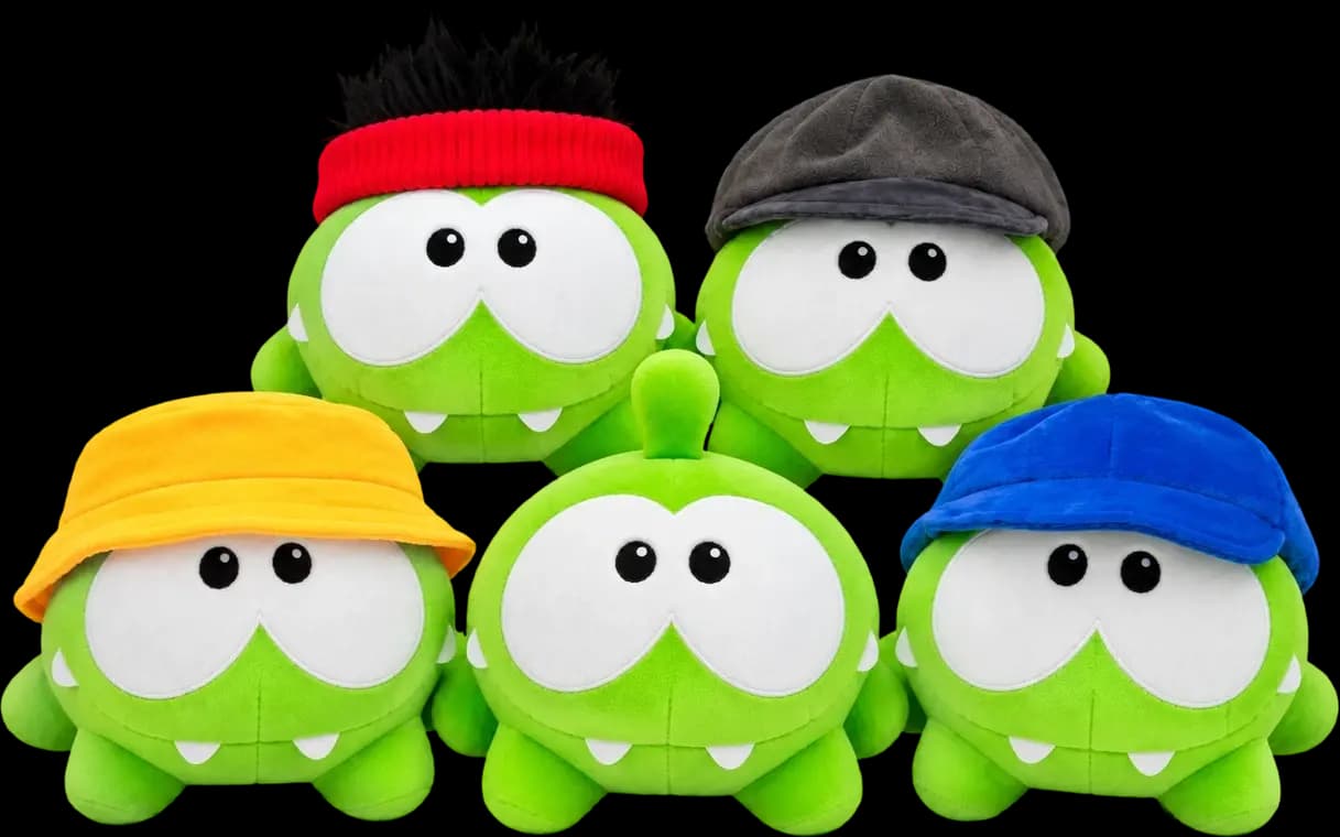 Om Nom plush, five variants with hats